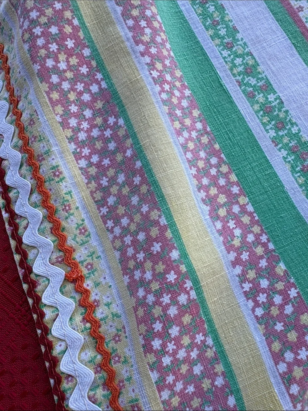 Striped Floral Tablecloth in Green and Pink - Unbranded